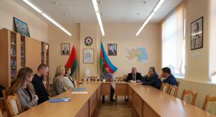 Постоянный координатор ООН в Республике Беларусь Багиров Расул Алиевич посетил Центр азербайджанского языка и культуры БГПУ