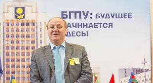 Артисты, поэты и преподаватели в режиме нон-стоп читали вслух стихи и прозу