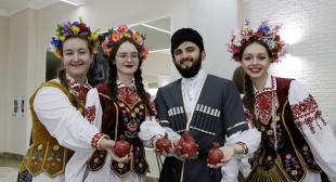  Азербайджанский праздник граната прошел в БГПУ