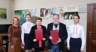 Подписан договор о сотрудничестве между БГПУ и Национальным академическим драматическим театром им. М. Горького 