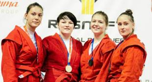 Золото на чемпионате мира по самбо завоевала студентка факультета физического воспитания 