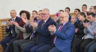 Газета «Настаўніцкая газета». Добрыя навагоднія традыцыі
