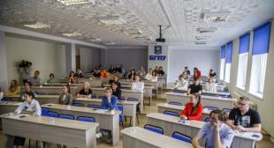 Газета «Звязда». На першае ЦТ па беларускай мове зарэгістраваўся 3031 абітурыент