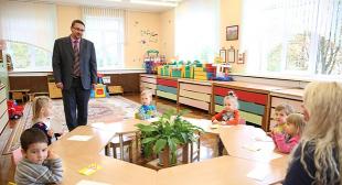 Информационный городской портал «Минск-Новости». Один на весь город: в детсаде № 226 работает единственный в Минске мужчина заведующий 