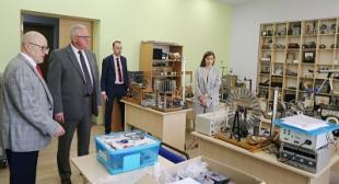Министр образования ознакомился с ходом ремонтных работ ряда объектов БГПУ