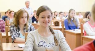 Настаўніцкая газета. В стране проходит централизованное тестирование.
