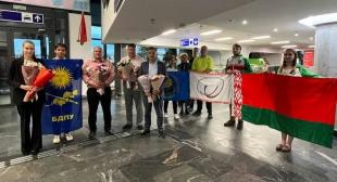 Представители БГПУ в аэропорту Минска встретили студентов-дзюдоистов