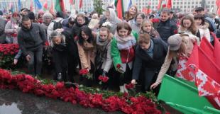Сотрудники и студенты БГПУ приняли участие в торжественном митинге, посвященном 105-й годовщине Октябрьской революции