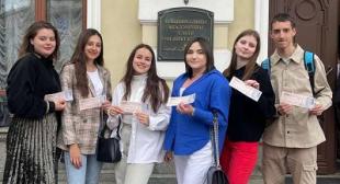 Студенты БГПУ посетили Национальный академический театр имени Янки Купалы