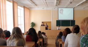 Профессор Флорентийского государственного университета читает лекции в БГПУ