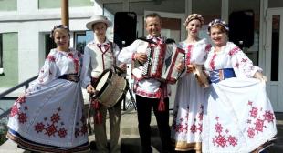 Творческие коллективы БГПУ выступили на концертных площадках избирательных участков