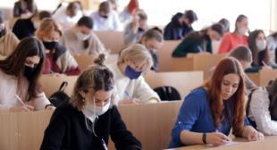 У БДПУ адбыўся агульнаўніверсітэцкі дыктант «Дыктоўка.бай»