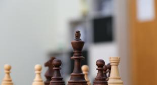В БГПУ прошёл сеанс одновременной игры в шахматы