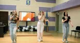 В общежитии БГПУ прошла конкурсная шоу-программа «Точь-в-точь»