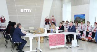 БГПУ подписал договор о сотрудничестве с Республиканским центром национальных культур 