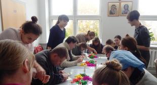 Волонтеры БГПУ провели мастер-класс в минской социальной мастерской