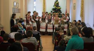 Волонтеры БГПУ провели благотворительный новогодний утренник