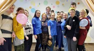 Волонтеры объединения «Доброе сердце» ФДО БГПУ продолжают дарить радость общения своим подопечным в преддверии Международного дня инвалидов и Международного дня волонтера