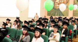 Вручение дипломов о переподготовке государственного образца слушателям ИПКиП БГПУ