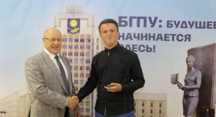 Журавков отмечает возросший интерес абитуриентов-медалистов к педагогическим специальностям